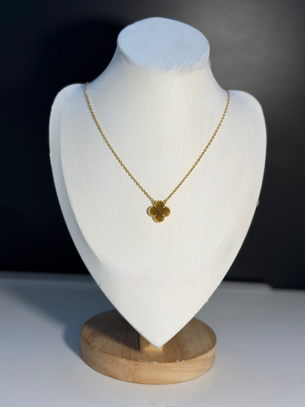 Centered Clover Necklace - Tigerseye size 15mm