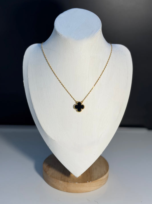 Centered Clover Necklace - Black Onyx size 15mm