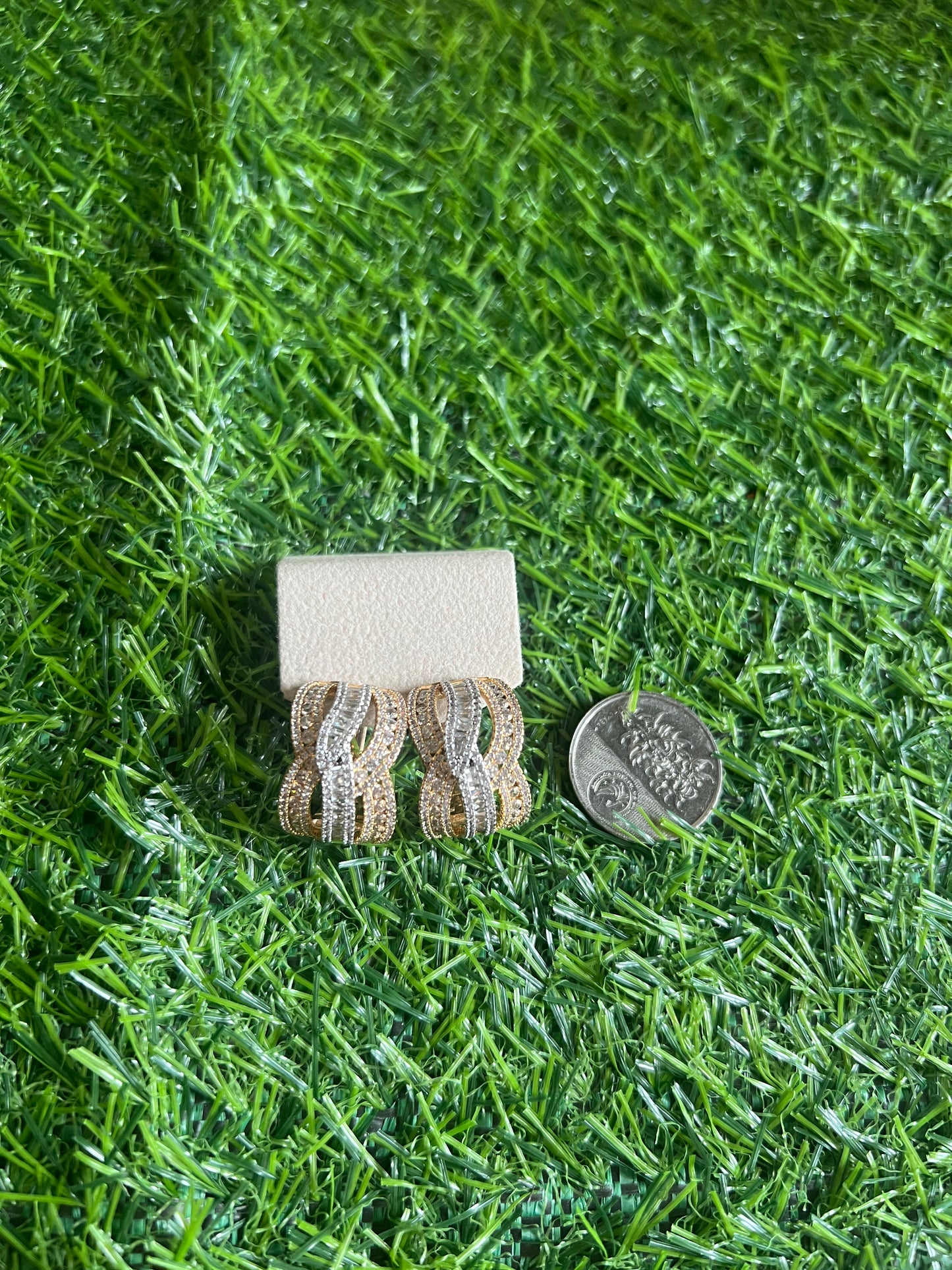 two-tone hoop earrings