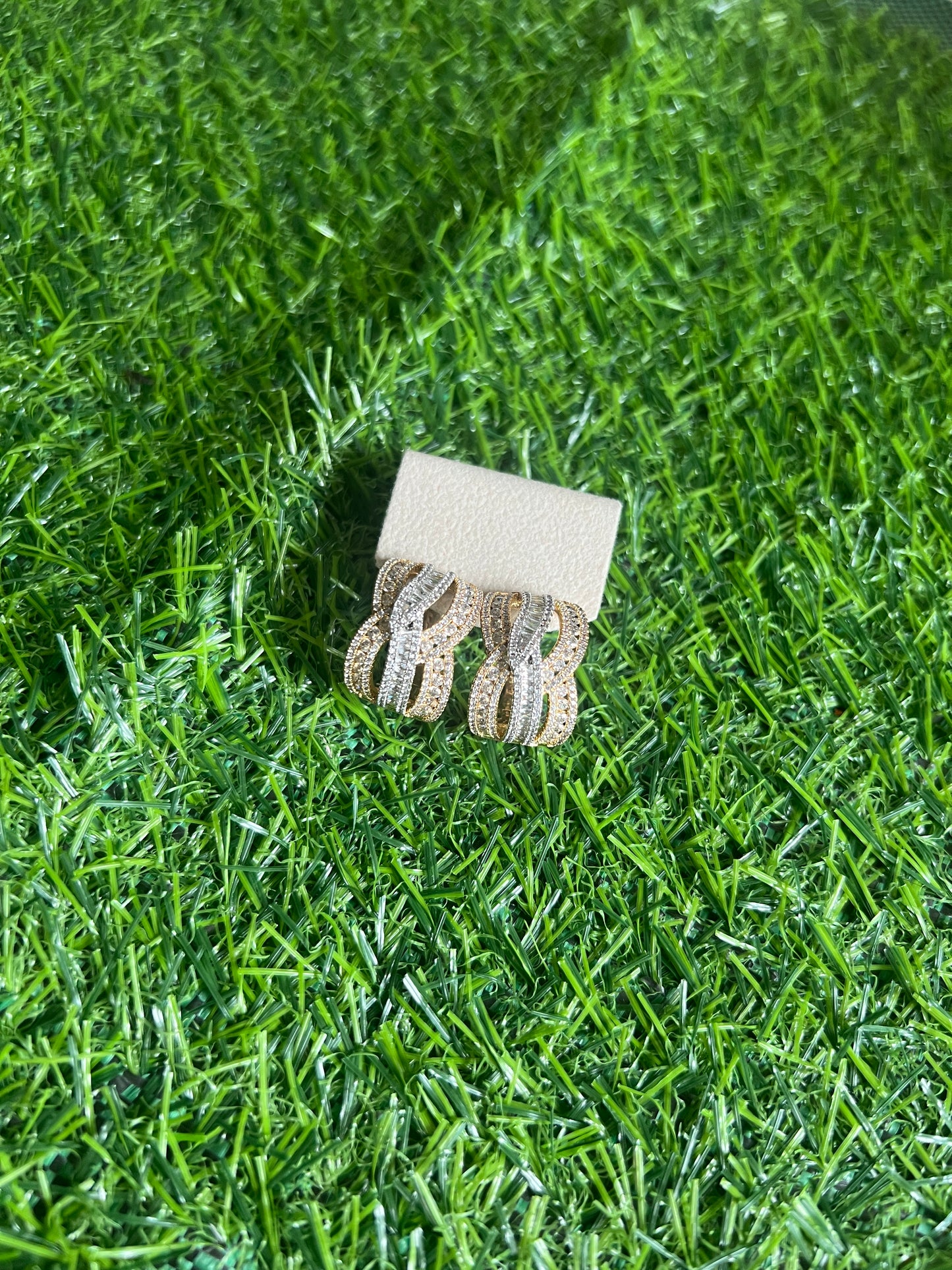 two-tone hoop earrings