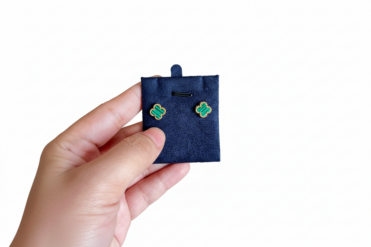 Clover Earrings 10mm — Green Malachite