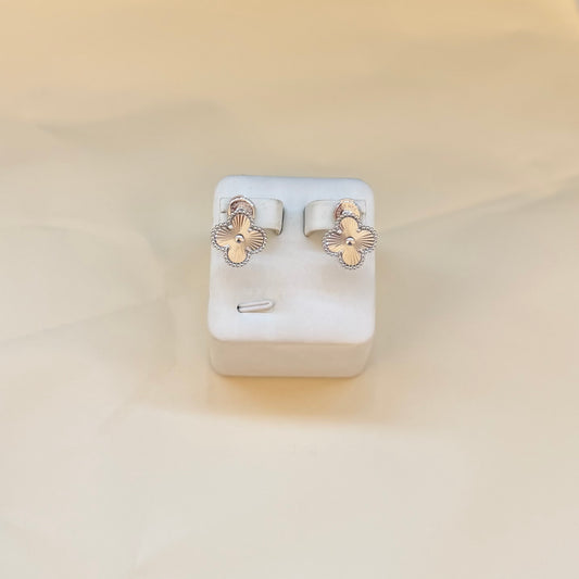 Clover Earring - White Gold size 15mm